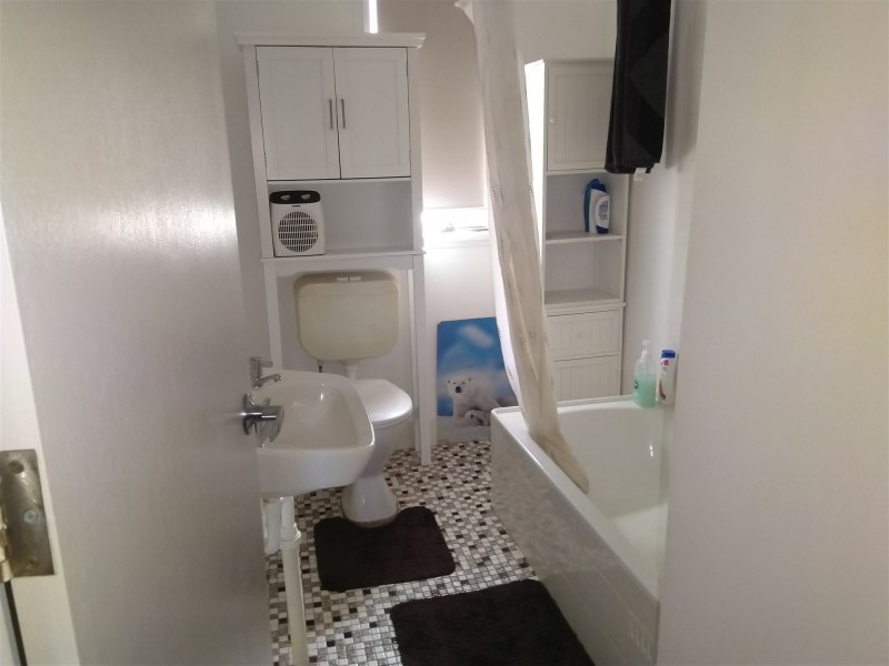 10 Yarran Circle, Cobar NSW 2835