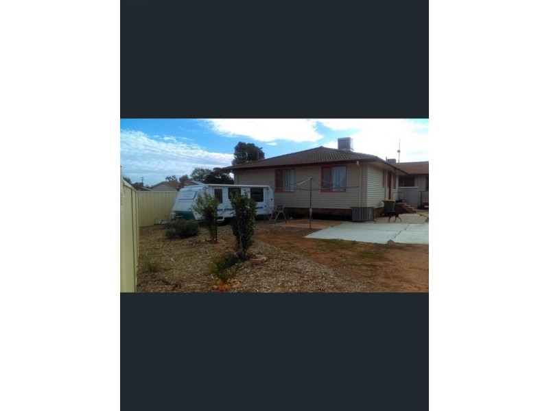 10 Yarran Circle, Cobar NSW 2835