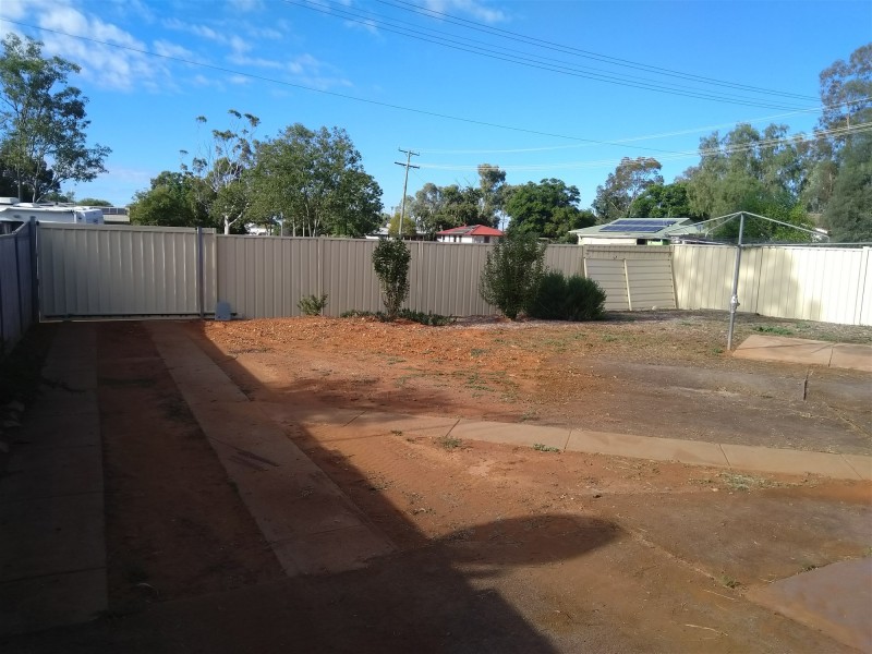 10 Yarran Circle, Cobar NSW 2835