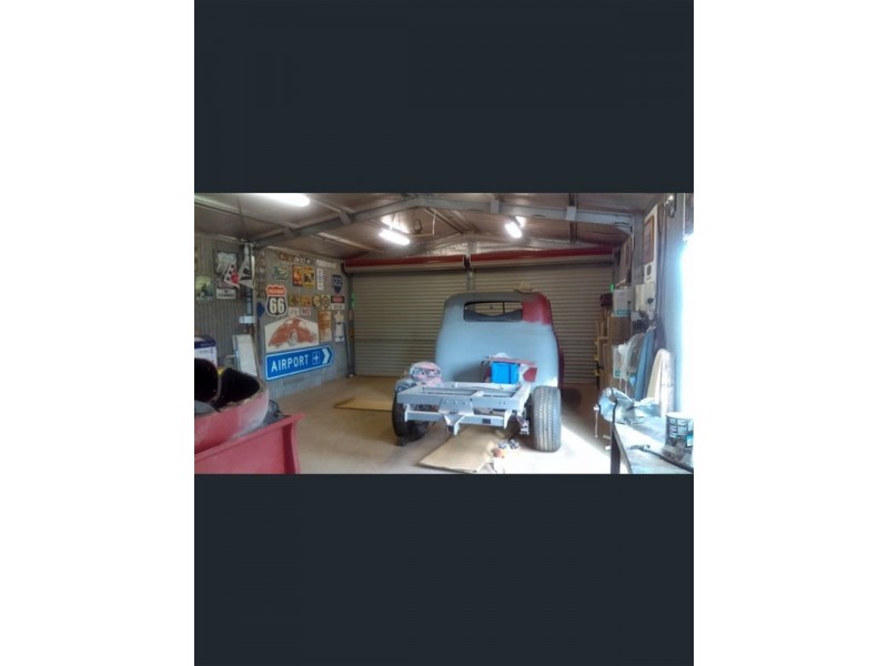 10 Yarran Circle, Cobar NSW 2835