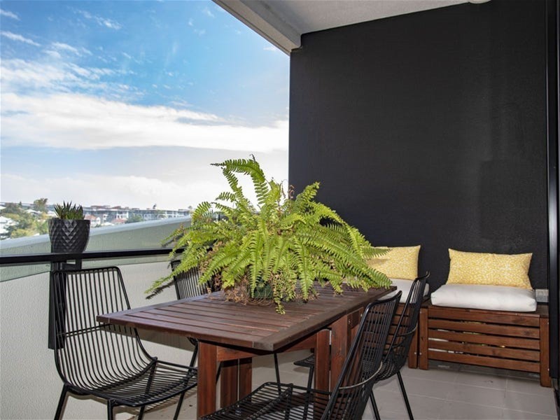 1204/17 Deshon Street, Woolloongabba QLD 4102