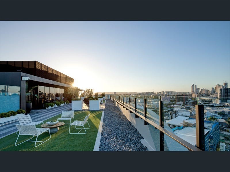 1204/17 Deshon Street, Woolloongabba QLD 4102