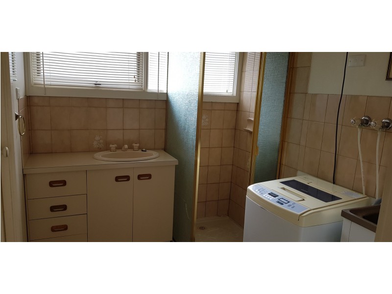 32 NEUPARTH RD, Croydon North VIC 3136