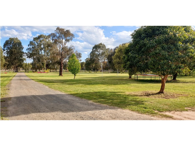 163-169 Victoria st, Briagolong VIC 3860