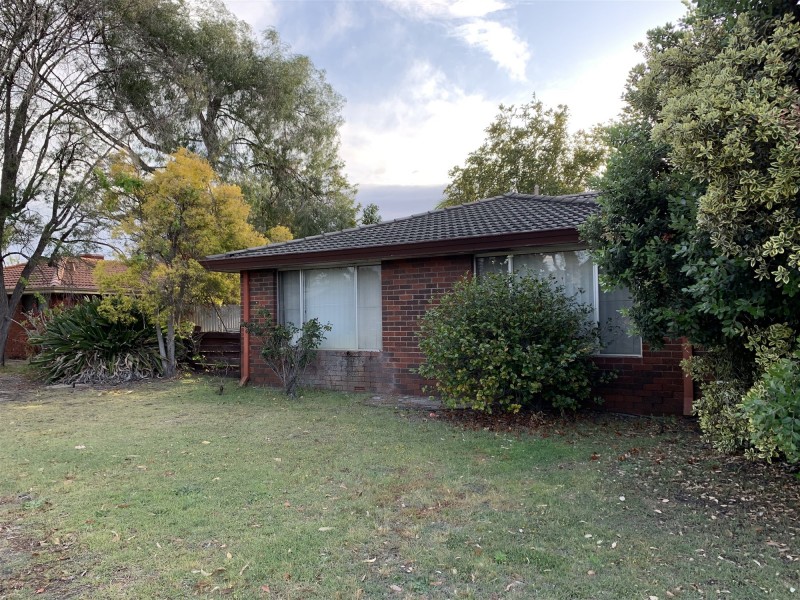 9 Nicholls Crescent, Bull Creek WA 6149