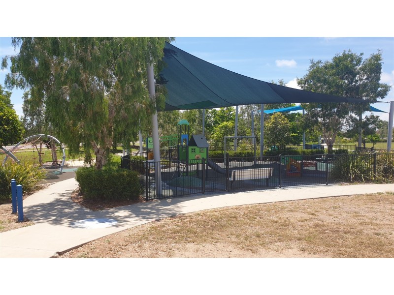 24 Baxendell Place, Bushland Beach QLD 4818