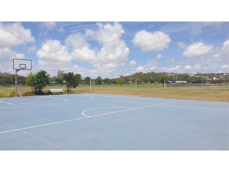 24 Baxendell Place, Bushland Beach QLD 4818