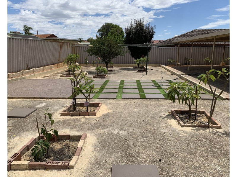21 Wheatley Drive, Bull Creek WA 6149