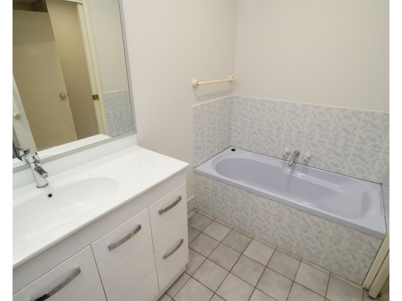 33/16  Stay place, Carseldine QLD 4034