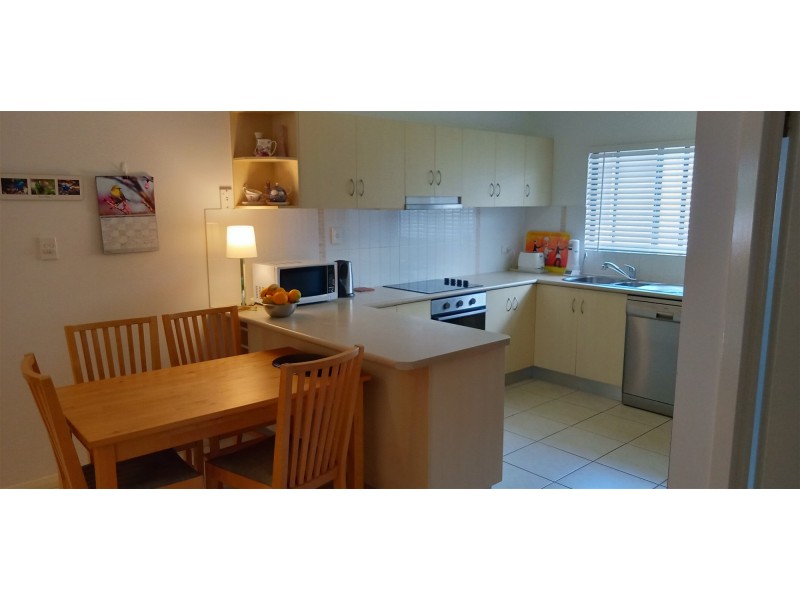 16/10-12 Oyster Crt, Trinity Beach QLD 4879