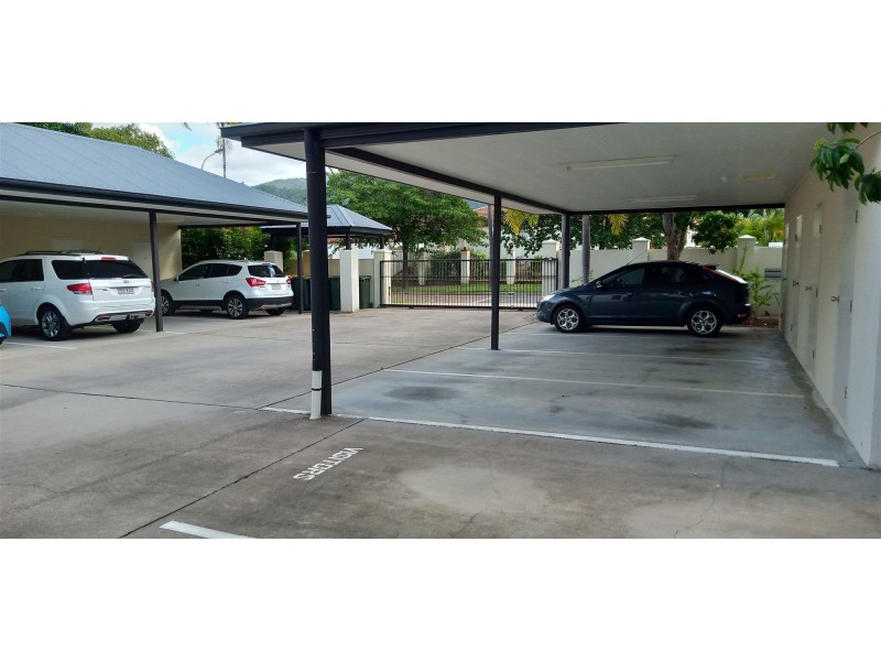 16/10-12 Oyster Crt, Trinity Beach QLD 4879