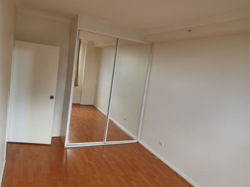 4613/57 Queen St, Auburn NSW 2144