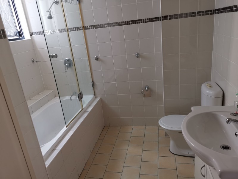 4613/57 Queen St, Auburn NSW 2144