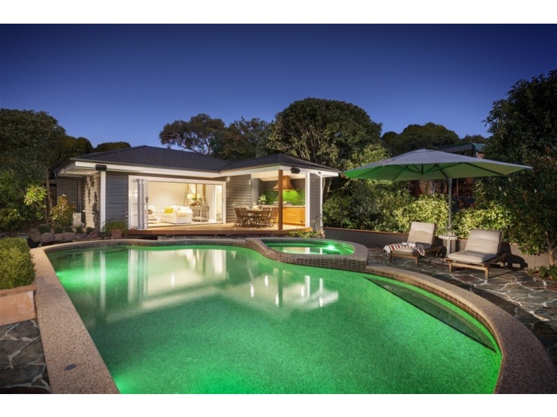 8 Orana Drive, Mount Martha VIC 3934