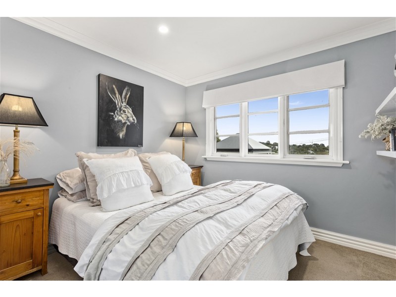 8 Orana Drive, Mount Martha VIC 3934