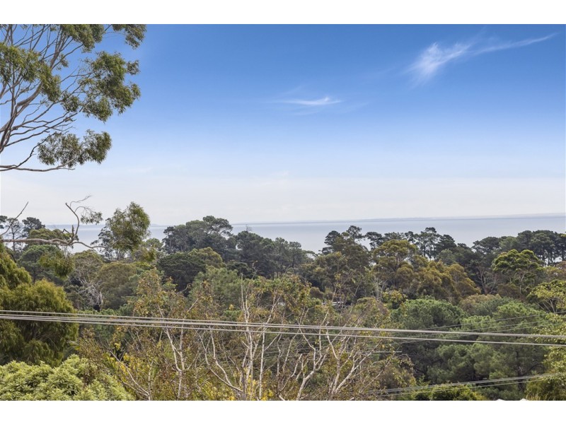 8 Orana Drive, Mount Martha VIC 3934