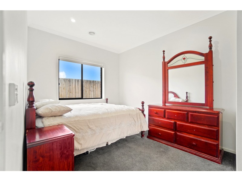 25 Riverton boulevard, Melton West VIC 3337