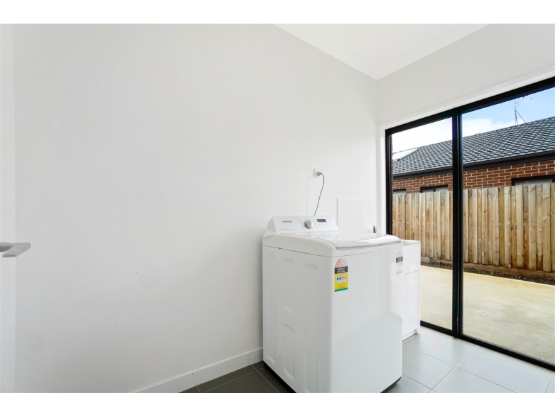 25 Riverton boulevard, Melton West VIC 3337