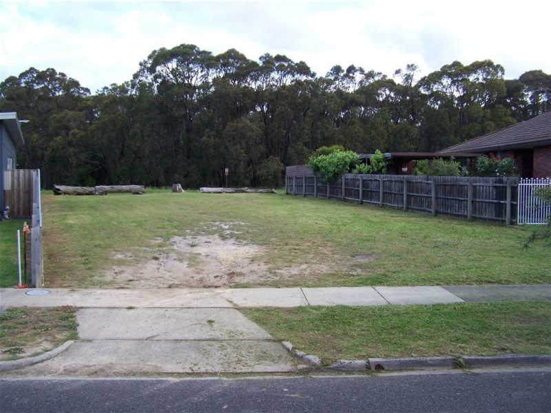 51 Staff Street, Moe VIC 3825