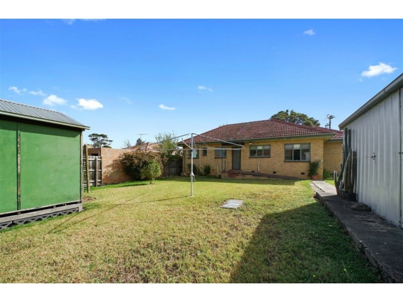 4 john st, Pakenham VIC 3810