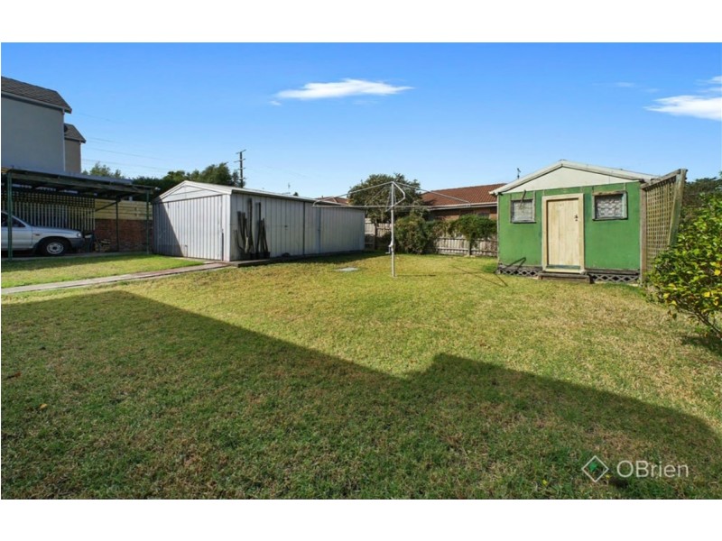 4 john st, Pakenham VIC 3810