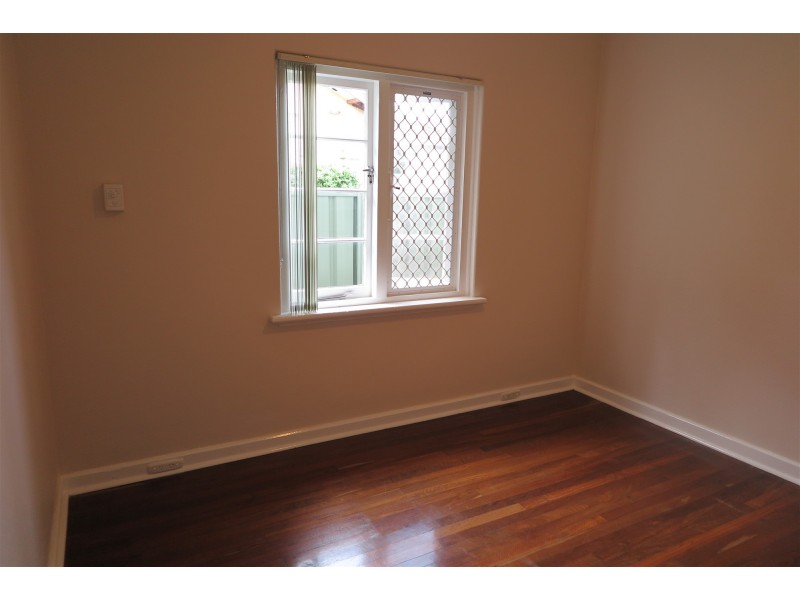 432 Berwick Street, St James WA 6102