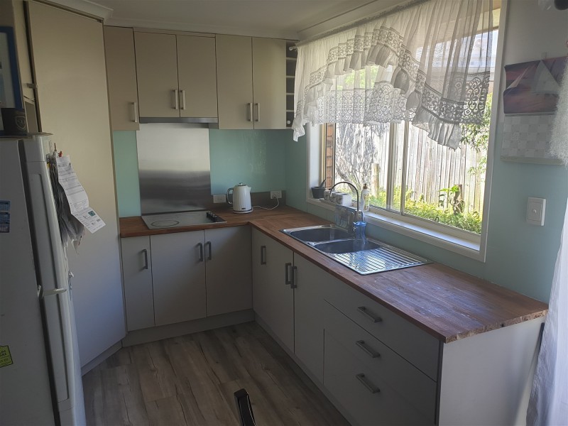 2/2 donald street, Tannum Sands QLD 4680