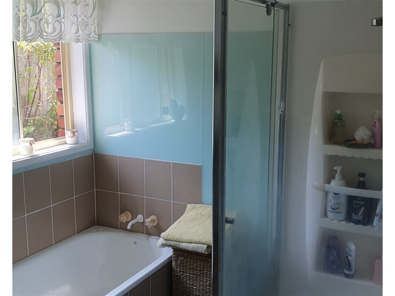 2/2 donald street, Tannum Sands QLD 4680