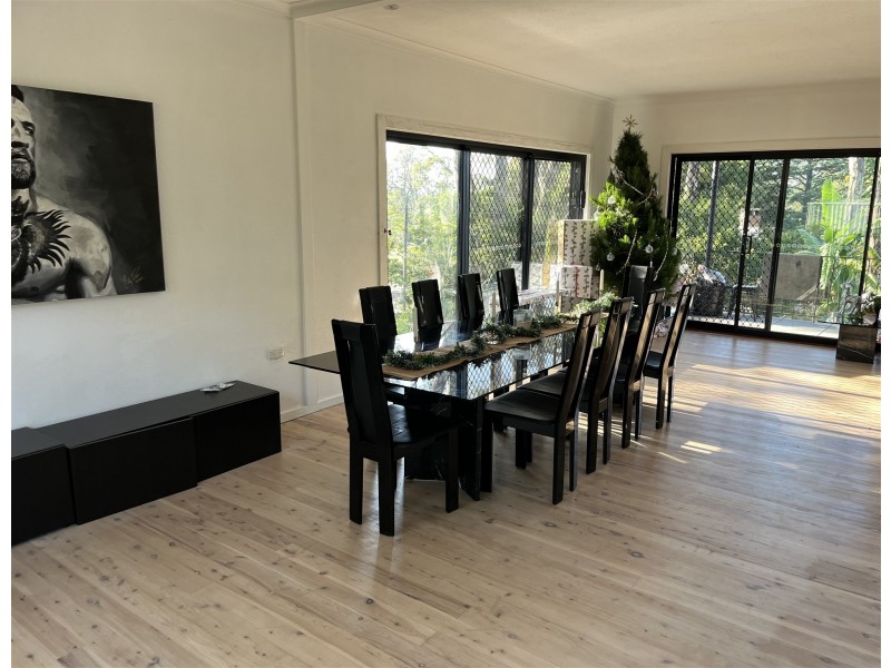 12 Mattes way, Bomaderry NSW 2541