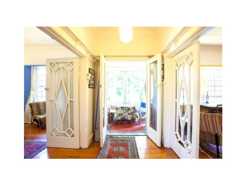 8/2b Hawsleigh Ave, St Kilda East VIC 3183