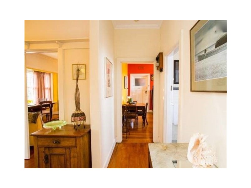 8/2b Hawsleigh Ave, St Kilda East VIC 3183