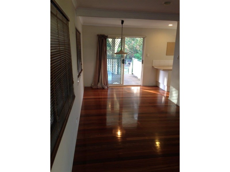 86 Almeida Street, Indooroopilly QLD 4068