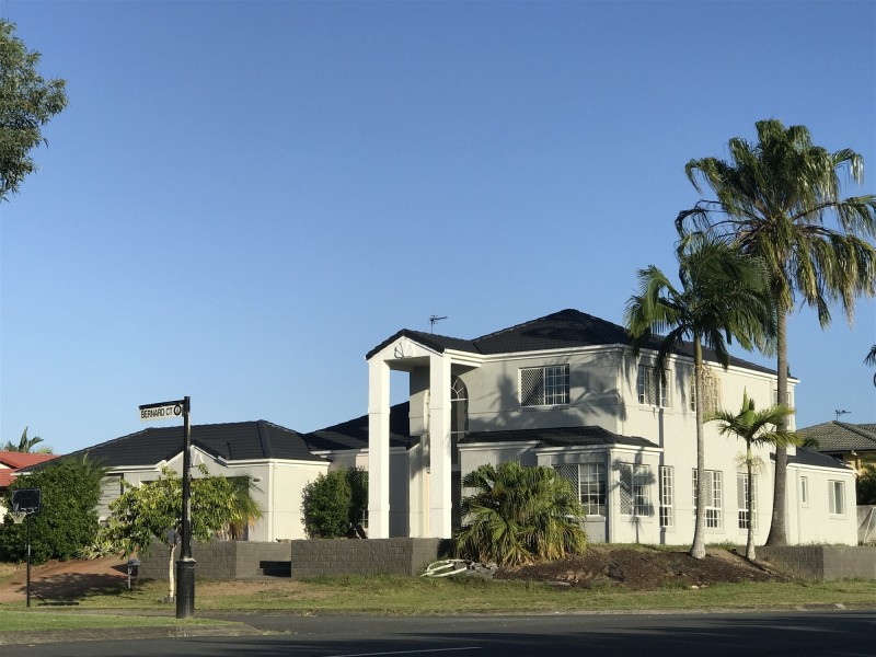 20 Arun drive, Arundel QLD 4214