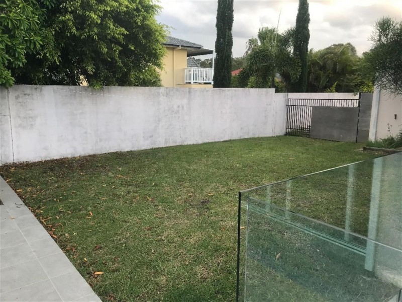 20 Arun drive, Arundel QLD 4214