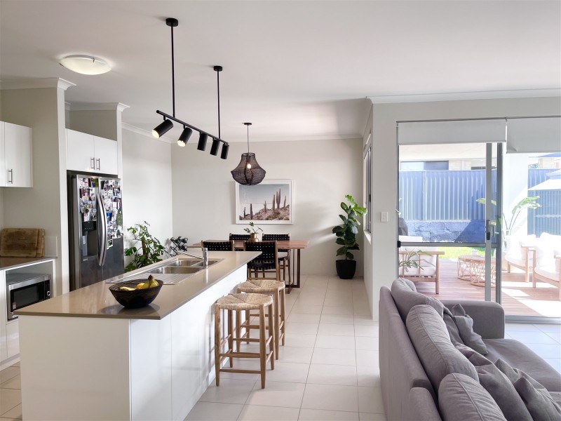 9 Semerwater Crescent, Aveley WA 6069