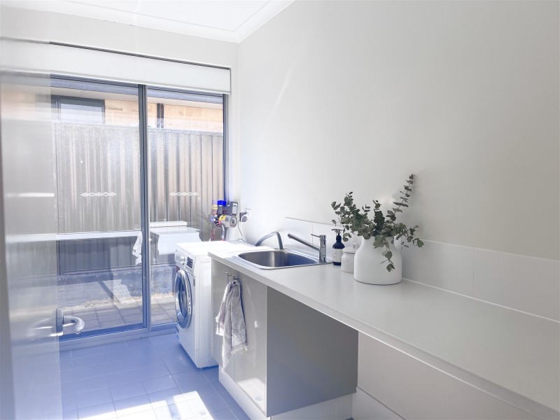 9 Semerwater Crescent, Aveley WA 6069