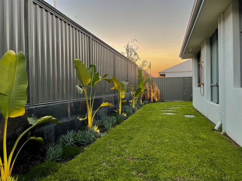 9 Semerwater Crescent, Aveley WA 6069