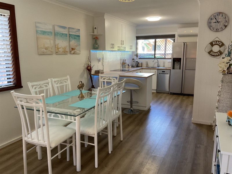 1/26 Beach Avenue, Tannum Sands QLD 4680