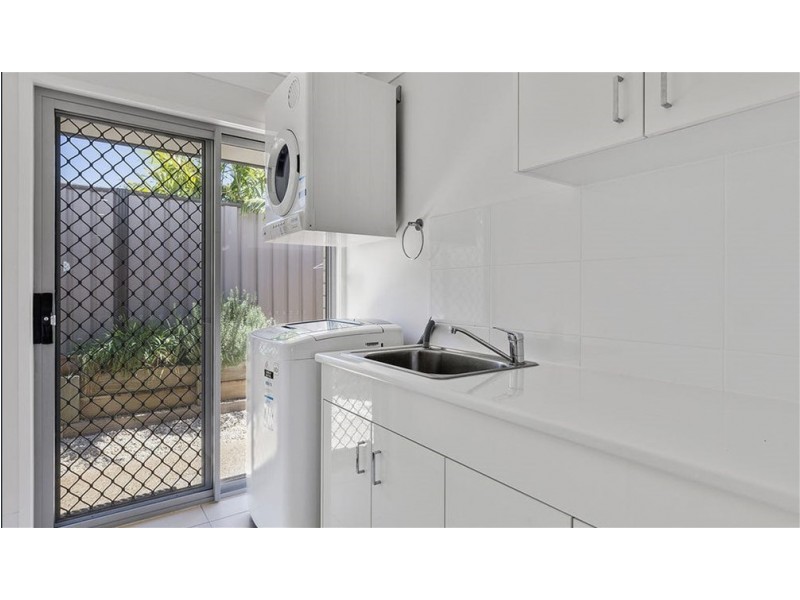 19 Rosebrook Place, Gracemere QLD 4702