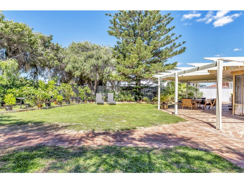 13 Pagoda Place, Madora Bay WA 6210