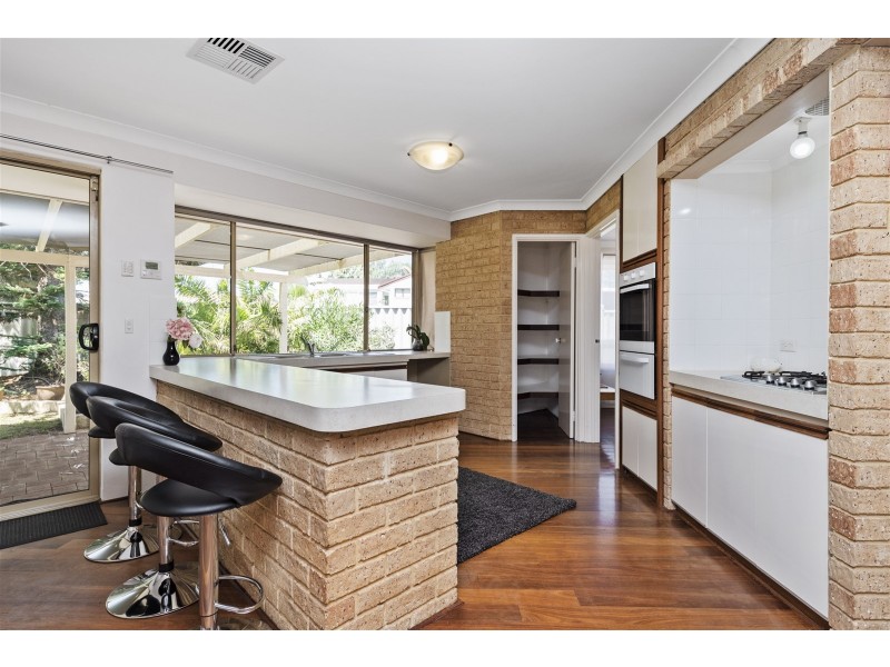 13 Pagoda Place, Madora Bay WA 6210