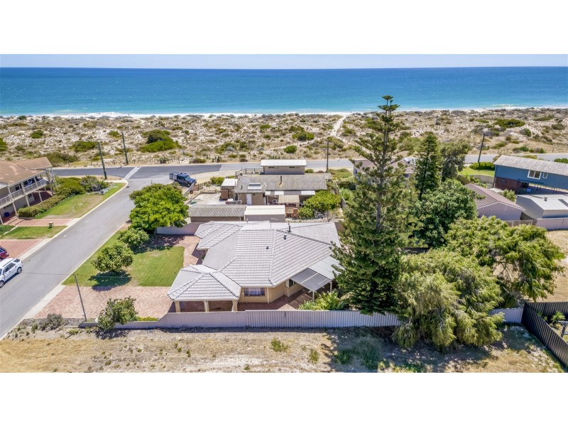 13 Pagoda Place, Madora Bay WA 6210