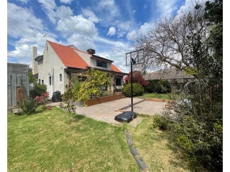 2 Montgomery St, Mordialloc VIC 3195