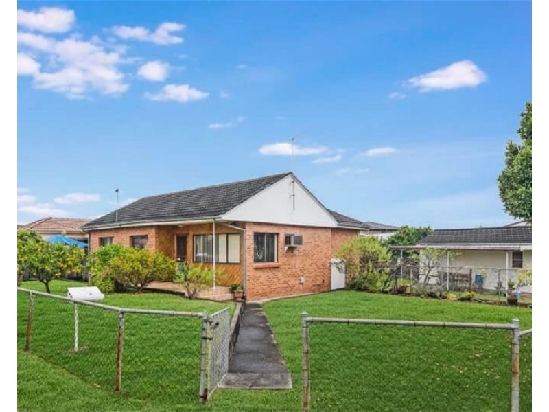 35 woodlands road, Liverpool NSW 2170