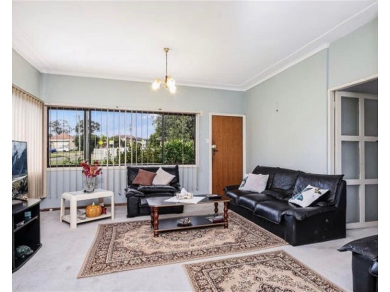 35 woodlands road, Liverpool NSW 2170
