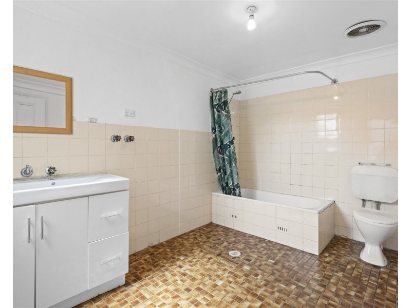 35  LEAMINGTON AVE, Newtown NSW 2042