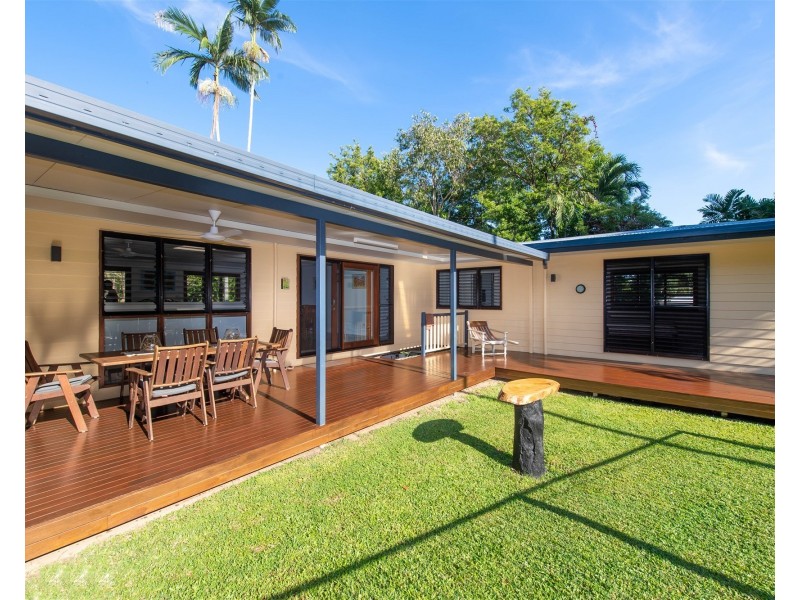 22 Trinidad Close, Trinity Beach QLD 4879