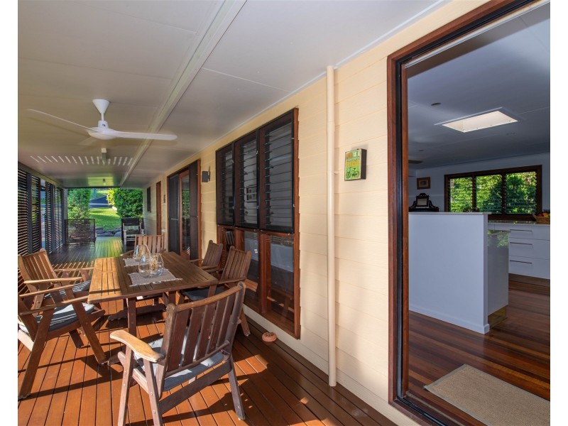 22 Trinidad Close, Trinity Beach QLD 4879