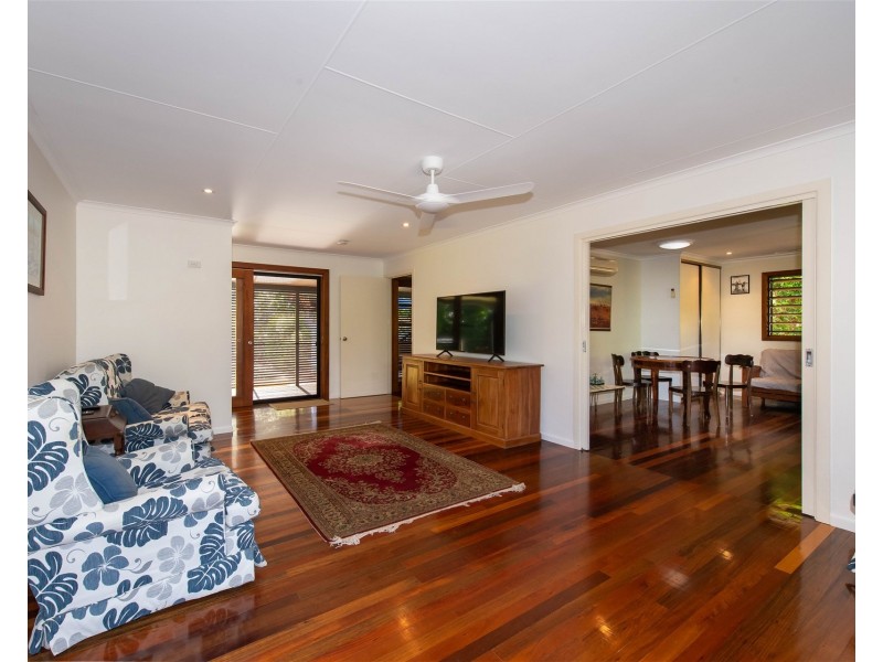 22 Trinidad Close, Trinity Beach QLD 4879