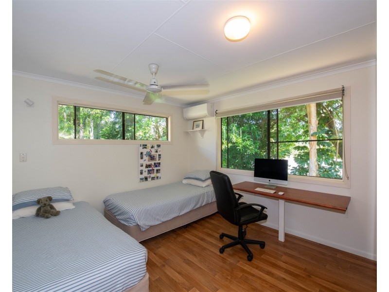 22 Trinidad Close, Trinity Beach QLD 4879